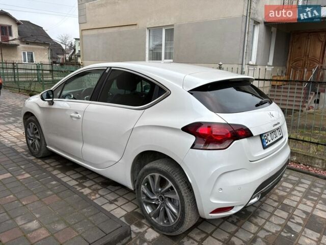 Белый Ситроен ДС4, объемом двигателя 1.6 л и пробегом 255 тыс. км за 7650 $, фото 4 на Automoto.ua