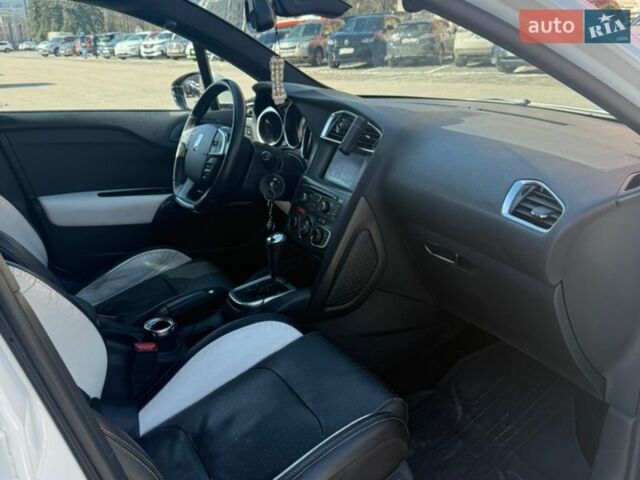 Білий Сітроен ДС4, об'ємом двигуна 1.6 л та пробігом 236 тис. км за 8499 $, фото 17 на Automoto.ua