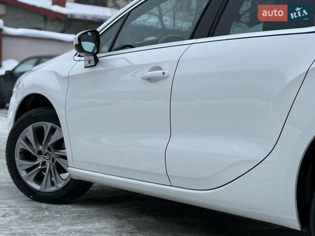 Білий Сітроен ДС4, об'ємом двигуна 1.6 л та пробігом 198 тис. км за 9150 $, фото 34 на Automoto.ua