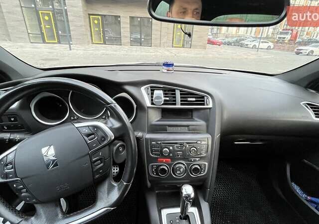 Білий Сітроен ДС4, об'ємом двигуна 1.6 л та пробігом 135 тис. км за 8900 $, фото 5 на Automoto.ua