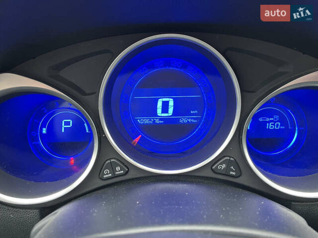 Белый Ситроен ДС4, объемом двигателя 1.6 л и пробегом 96 тыс. км за 8300 $, фото 15 на Automoto.ua