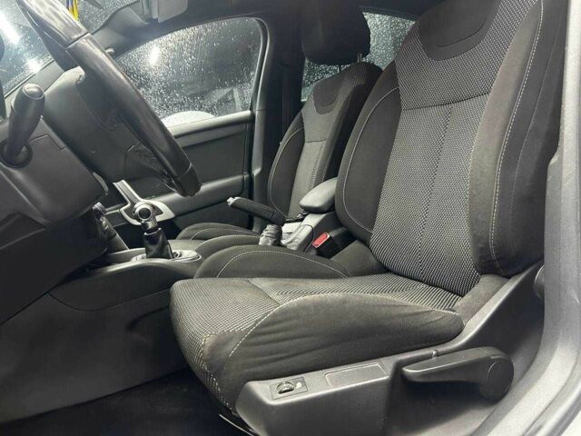 Белый Ситроен ДС4, объемом двигателя 0 л и пробегом 220 тыс. км за 7200 $, фото 8 на Automoto.ua