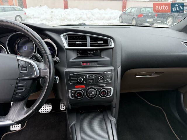 Білий Сітроен ДС4, об'ємом двигуна 1.6 л та пробігом 198 тис. км за 9150 $, фото 55 на Automoto.ua