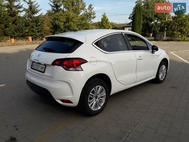 Білий Сітроен ДС4, об'ємом двигуна 1.6 л та пробігом 176 тис. км за 8700 $, фото 1 на Automoto.ua