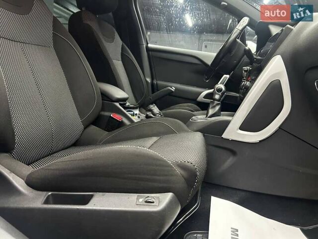 Білий Сітроен ДС4, об'ємом двигуна 1.6 л та пробігом 220 тис. км за 7200 $, фото 14 на Automoto.ua