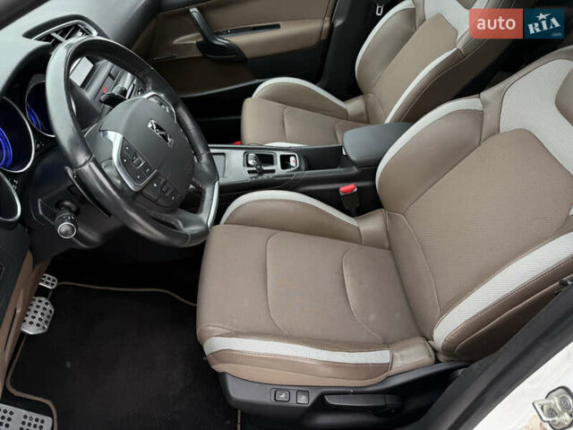 Білий Сітроен ДС4, об'ємом двигуна 1.6 л та пробігом 198 тис. км за 9150 $, фото 41 на Automoto.ua