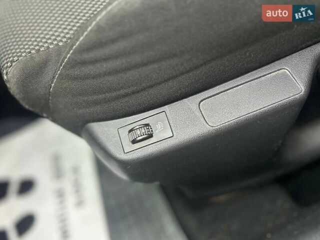 Білий Сітроен ДС4, об'ємом двигуна 1.6 л та пробігом 220 тис. км за 7200 $, фото 7 на Automoto.ua