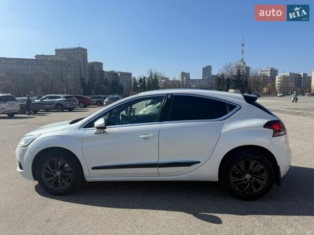 Білий Сітроен ДС4, об'ємом двигуна 1.6 л та пробігом 236 тис. км за 8499 $, фото 9 на Automoto.ua