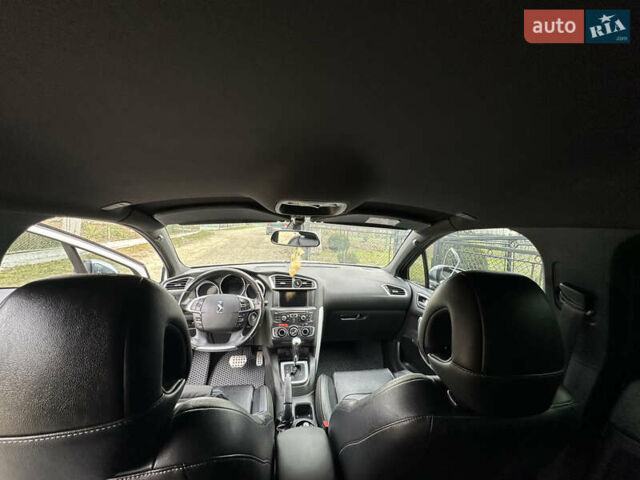 Білий Сітроен ДС4, об'ємом двигуна 1.6 л та пробігом 105 тис. км за 10500 $, фото 11 на Automoto.ua