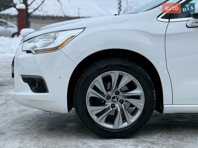 Білий Сітроен ДС4, об'ємом двигуна 1.6 л та пробігом 198 тис. км за 9150 $, фото 15 на Automoto.ua