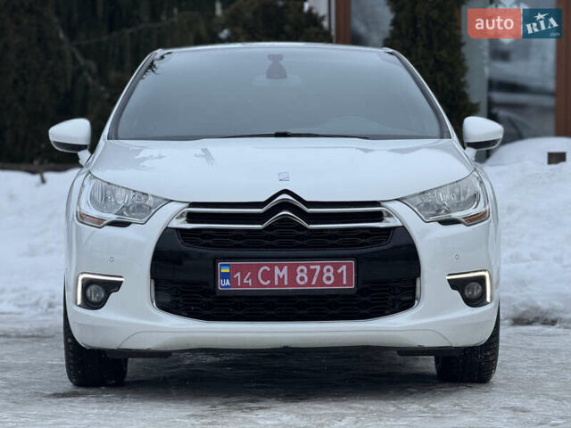 Білий Сітроен ДС4, об'ємом двигуна 1.6 л та пробігом 198 тис. км за 9150 $, фото 14 на Automoto.ua
