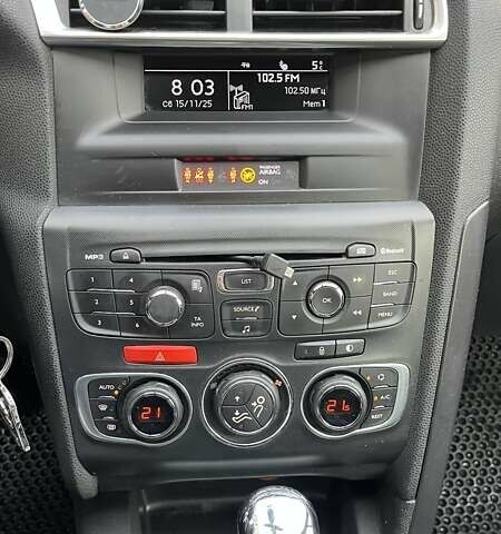 Білий Сітроен ДС4, об'ємом двигуна 1.6 л та пробігом 135 тис. км за 8900 $, фото 6 на Automoto.ua