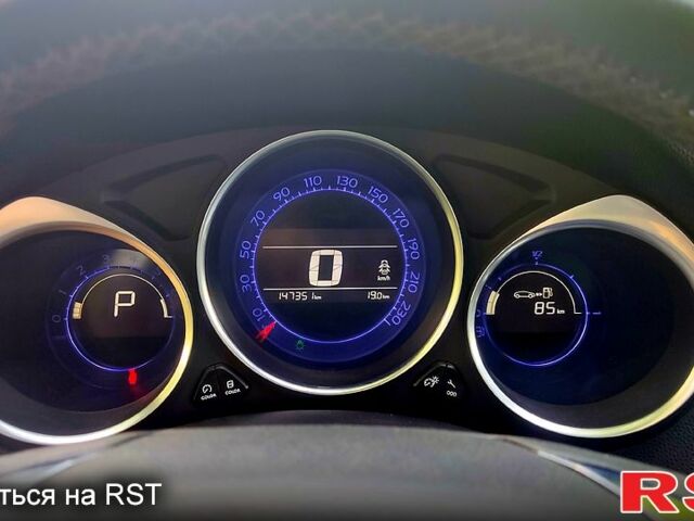 Белый Ситроен ДС4, объемом двигателя 2.5 л и пробегом 147 тыс. км за 8000 $, фото 7 на Automoto.ua