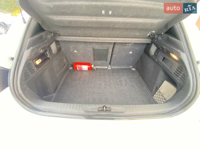 Білий Сітроен ДС4, об'ємом двигуна 2 л та пробігом 119 тис. км за 9800 $, фото 25 на Automoto.ua