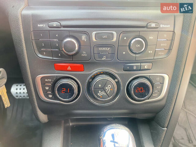 Білий Сітроен ДС4, об'ємом двигуна 2 л та пробігом 119 тис. км за 9800 $, фото 28 на Automoto.ua