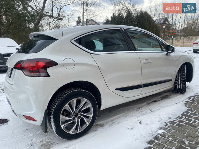 Білий Сітроен ДС4, об'ємом двигуна 2 л та пробігом 119 тис. км за 9800 $, фото 17 на Automoto.ua