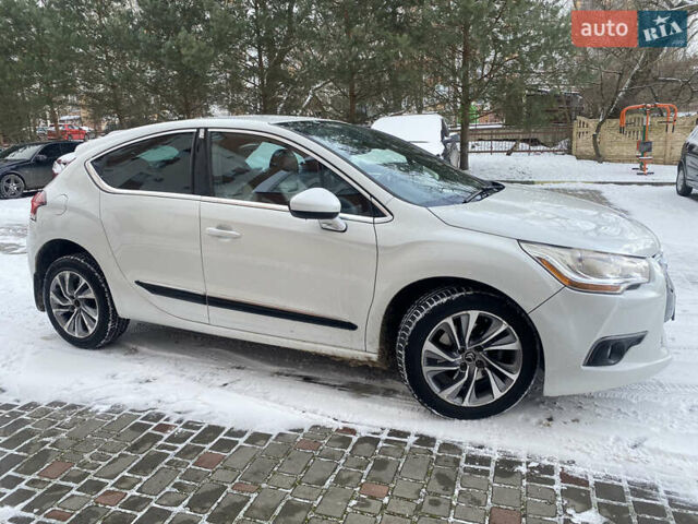 Білий Сітроен ДС4, об'ємом двигуна 2 л та пробігом 119 тис. км за 9800 $, фото 19 на Automoto.ua