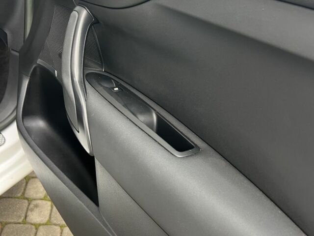 Білий Сітроен ДС4, об'ємом двигуна 1.6 л та пробігом 187 тис. км за 11000 $, фото 15 на Automoto.ua