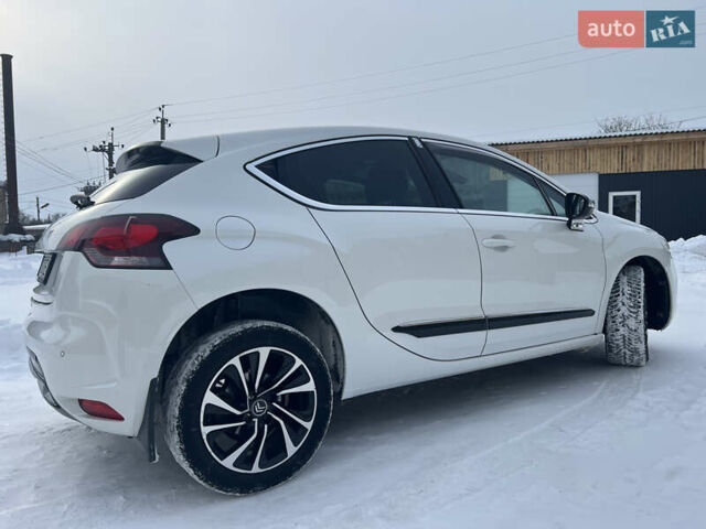 Белый Ситроен ДС4, объемом двигателя 2 л и пробегом 24 тыс. км за 11200 $, фото 3 на Automoto.ua