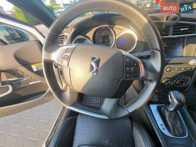 Білий Сітроен ДС4, об'ємом двигуна 2 л та пробігом 79 тис. км за 15300 $, фото 18 на Automoto.ua