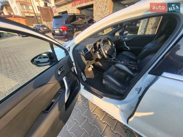 Білий Сітроен ДС4, об'ємом двигуна 2 л та пробігом 79 тис. км за 15300 $, фото 27 на Automoto.ua