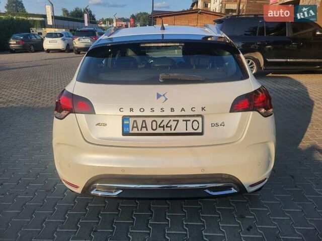 Білий Сітроен ДС4, об'ємом двигуна 2 л та пробігом 79 тис. км за 15300 $, фото 8 на Automoto.ua