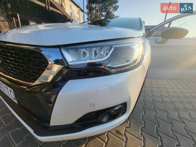 Білий Сітроен ДС4, об'ємом двигуна 2 л та пробігом 79 тис. км за 15300 $, фото 10 на Automoto.ua