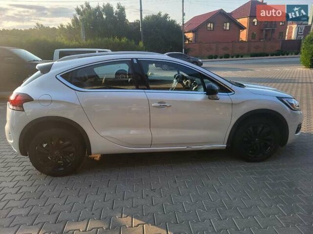 Білий Сітроен ДС4, об'ємом двигуна 2 л та пробігом 79 тис. км за 15300 $, фото 5 на Automoto.ua