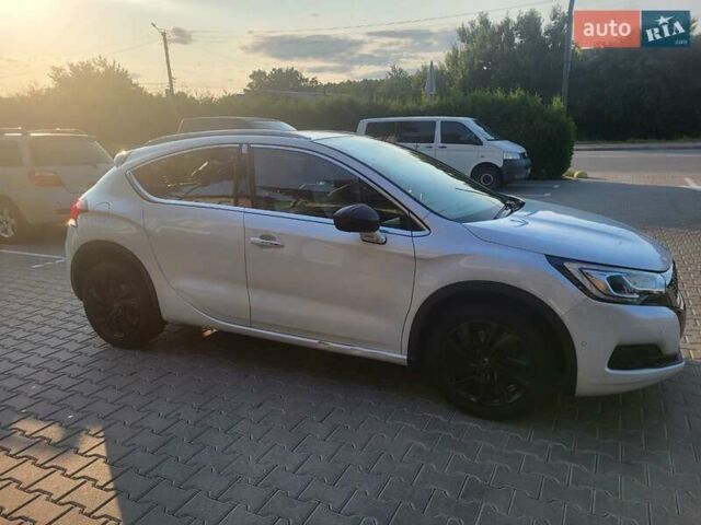 Білий Сітроен ДС4, об'ємом двигуна 2 л та пробігом 79 тис. км за 15300 $, фото 4 на Automoto.ua