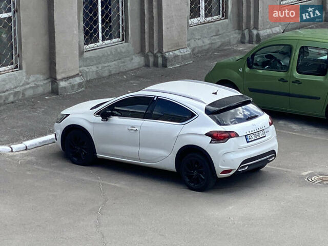 Белый Ситроен ДС4, объемом двигателя 2 л и пробегом 74 тыс. км за 14000 $, фото 26 на Automoto.ua