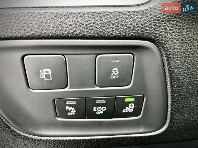 Белый Ситроен ДС4, объемом двигателя 2 л и пробегом 115 тыс. км за 13500 $, фото 28 на Automoto.ua