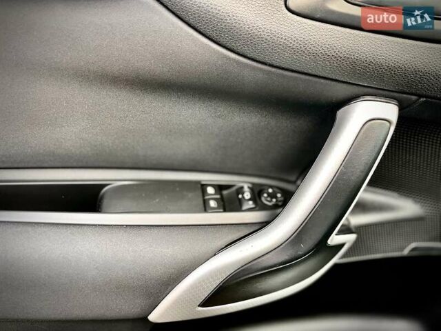 Белый Ситроен ДС4, объемом двигателя 2 л и пробегом 115 тыс. км за 13500 $, фото 25 на Automoto.ua