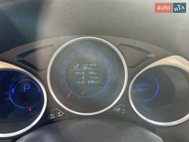 Білий Сітроен ДС4, об'ємом двигуна 2 л та пробігом 178 тис. км за 14700 $, фото 9 на Automoto.ua