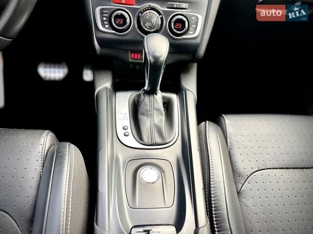 Белый Ситроен ДС4, объемом двигателя 2 л и пробегом 115 тыс. км за 13500 $, фото 15 на Automoto.ua