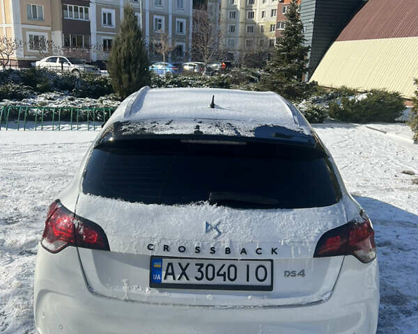 Белый Ситроен ДС4, объемом двигателя 2 л и пробегом 74 тыс. км за 14000 $, фото 8 на Automoto.ua