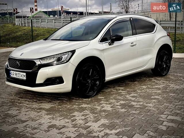 Белый Ситроен ДС4, объемом двигателя 2 л и пробегом 115 тыс. км за 13500 $, фото 1 на Automoto.ua
