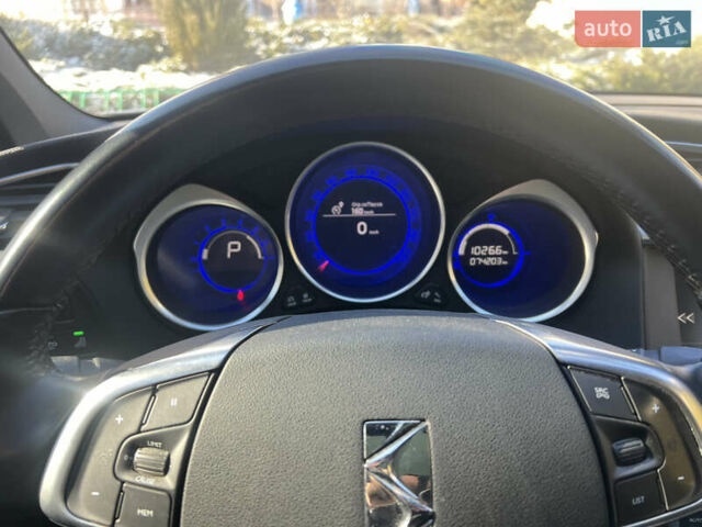 Белый Ситроен ДС4, объемом двигателя 2 л и пробегом 74 тыс. км за 14000 $, фото 11 на Automoto.ua