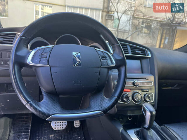 Белый Ситроен ДС4, объемом двигателя 2 л и пробегом 74 тыс. км за 14000 $, фото 24 на Automoto.ua