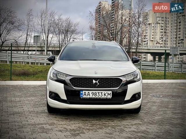Белый Ситроен ДС4, объемом двигателя 2 л и пробегом 115 тыс. км за 13500 $, фото 2 на Automoto.ua