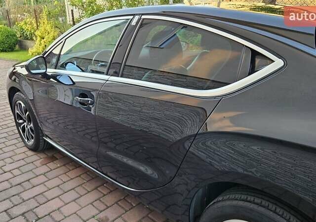 Черный Ситроен ДС4, объемом двигателя 1.56 л и пробегом 270 тыс. км за 9400 $, фото 3 на Automoto.ua