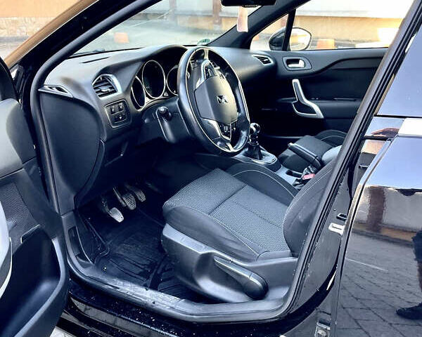 Черный Ситроен ДС4, объемом двигателя 1.56 л и пробегом 173 тыс. км за 8100 $, фото 10 на Automoto.ua