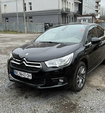 Черный Ситроен ДС4, объемом двигателя 1.6 л и пробегом 156 тыс. км за 9800 $, фото 1 на Automoto.ua