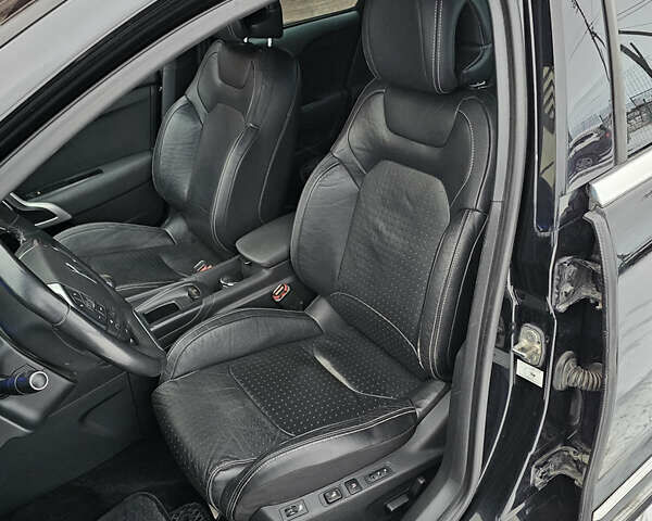 Чорний Сітроен ДС4, об'ємом двигуна 1.6 л та пробігом 180 тис. км за 9300 $, фото 4 на Automoto.ua