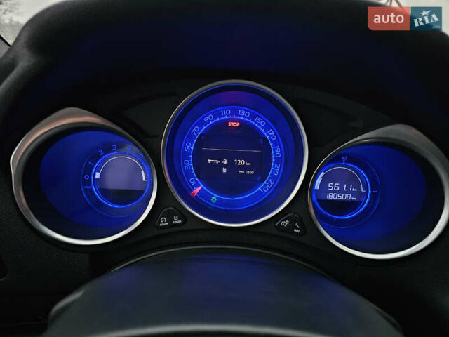 Чорний Сітроен ДС4, об'ємом двигуна 1.6 л та пробігом 180 тис. км за 9300 $, фото 24 на Automoto.ua