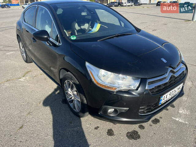 Чорний Сітроен ДС4, об'ємом двигуна 2 л та пробігом 220 тис. км за 9800 $, фото 1 на Automoto.ua