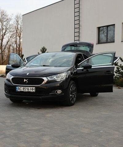 Черный Ситроен ДС4, объемом двигателя 1.56 л и пробегом 158 тыс. км за 12500 $, фото 123 на Automoto.ua