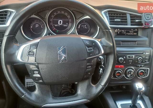 Коричневый Ситроен ДС4, объемом двигателя 1.6 л и пробегом 151 тыс. км за 7900 $, фото 80 на Automoto.ua