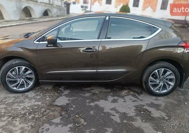 Коричневый Ситроен ДС4, объемом двигателя 1.6 л и пробегом 151 тыс. км за 7900 $, фото 12 на Automoto.ua