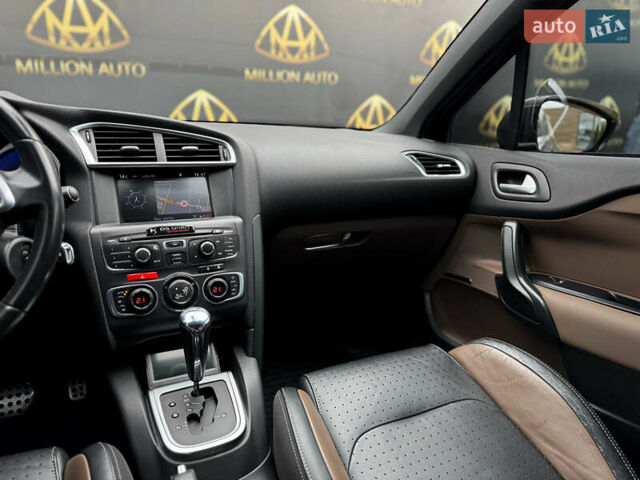 Коричневий Сітроен ДС4, об'ємом двигуна 1.6 л та пробігом 98 тис. км за 8700 $, фото 21 на Automoto.ua