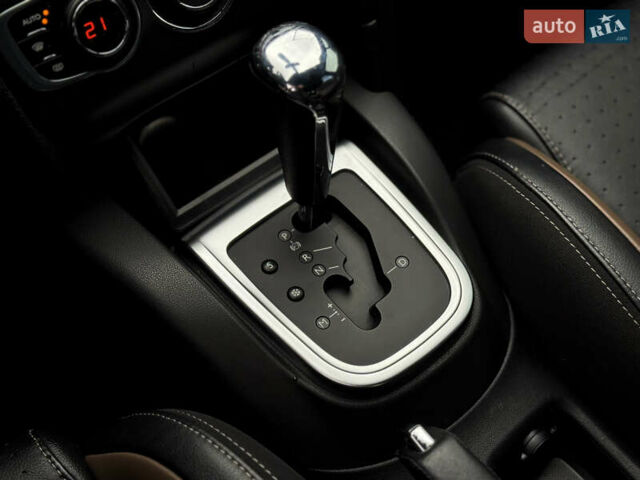 Коричневий Сітроен ДС4, об'ємом двигуна 1.6 л та пробігом 98 тис. км за 8700 $, фото 29 на Automoto.ua